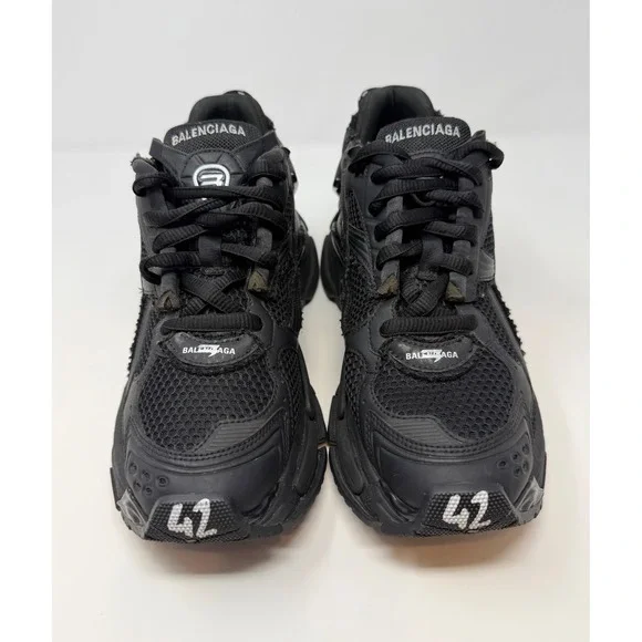 Balenciaga Runner Sneaker Matte Black Size 9 US 42 EU - Picture 2 of 9